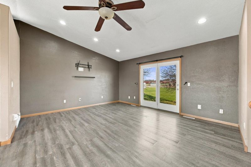 310 Jefferson Ct, Breckenridge, MN 56520