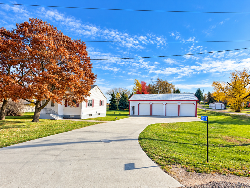 18913 Frontage Rd, Detroit Lakes, MN 56501