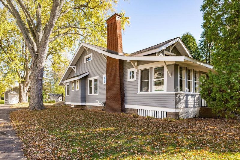 334 4th St, Cloquet, MN 55720