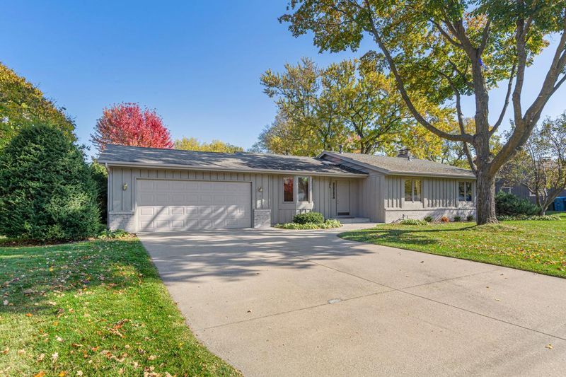 9621 Upton Rd, Bloomington, MN 55431