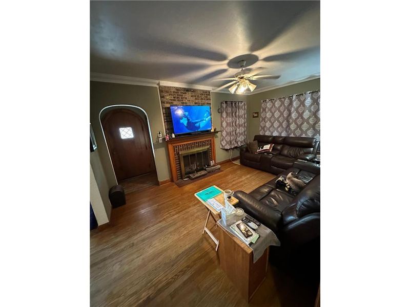 201 Lincoln Ave W, Karlstad, MN 56732