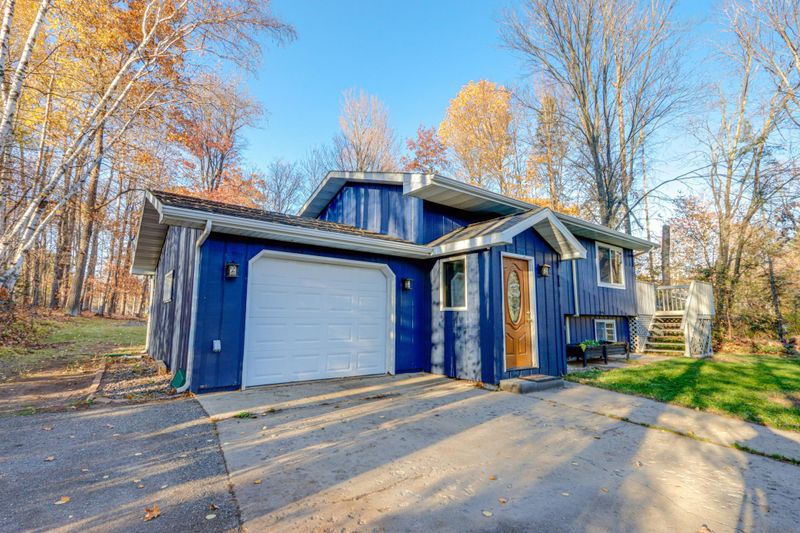 33438 Chippewa Dr, Grand Rapids, MN 55744