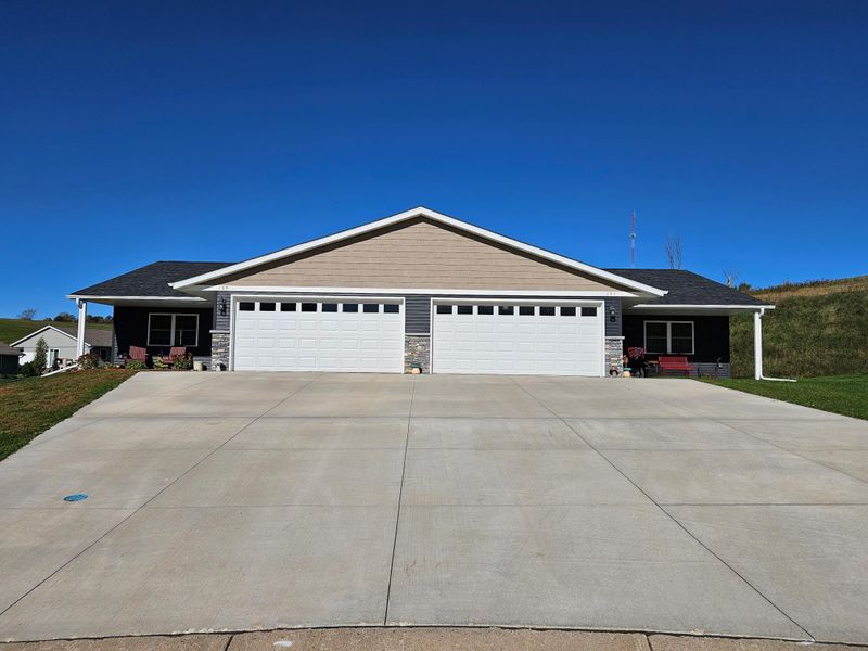 139 Fairview Ct, Menomonie, WI 54751