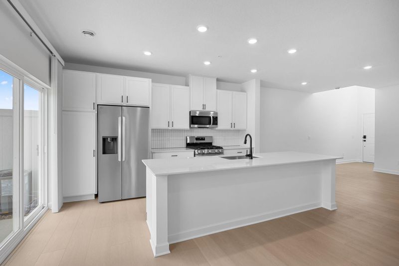 3514 Trails End Cir, Eagan, MN 55123