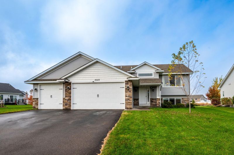 8623 Ebersole Ave, Monticello, MN 55362