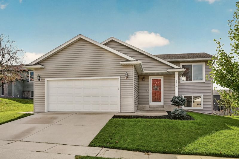 5870 Excalibur Ct NW, Rochester, MN 55901