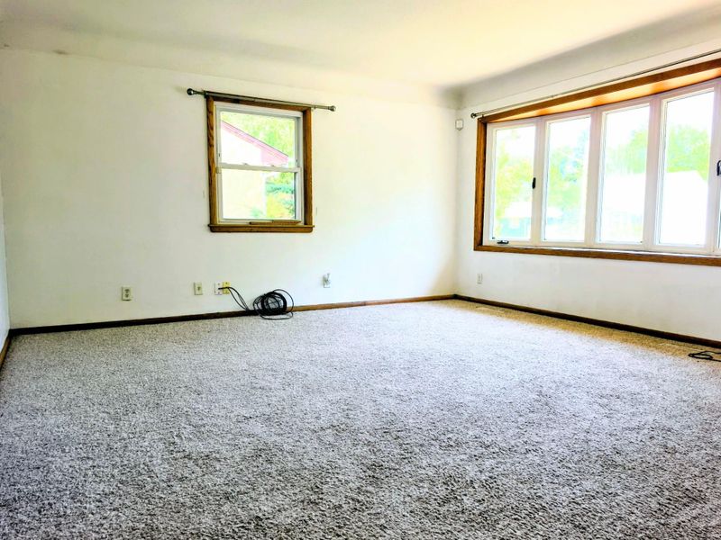 1515 Birmingham St, Saint Paul, MN 55106