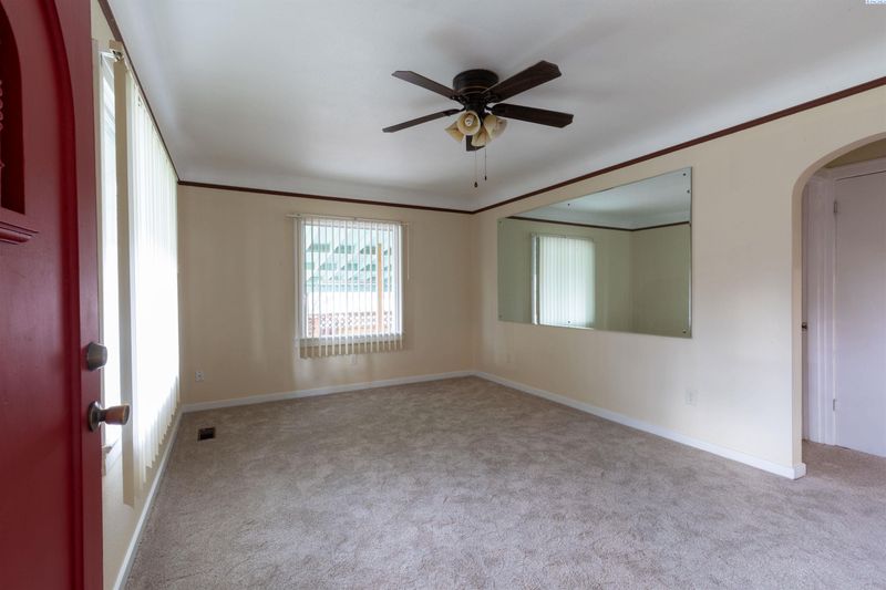 803 Alvarado Ter, Walla Walla, WA 99362