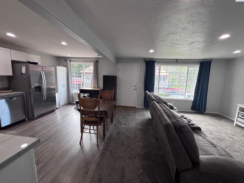 526 S 40th Ave #d 210 #D-210, West Richland, WA 99353