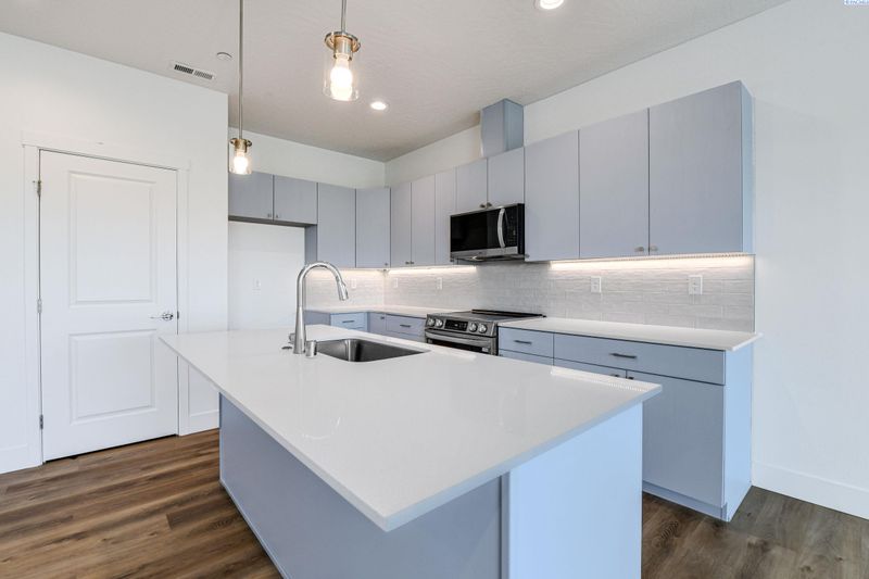 4541 Road 114, Pasco, WA 99301