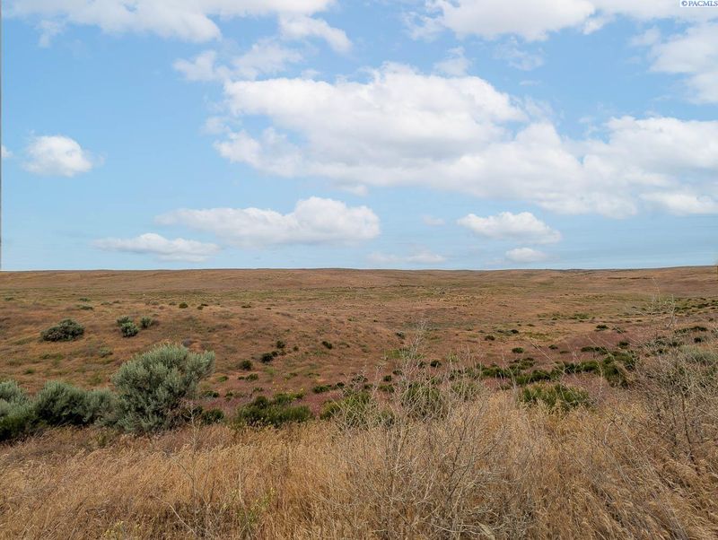 NKA E Elm Rd, Eltopia, WA 99330