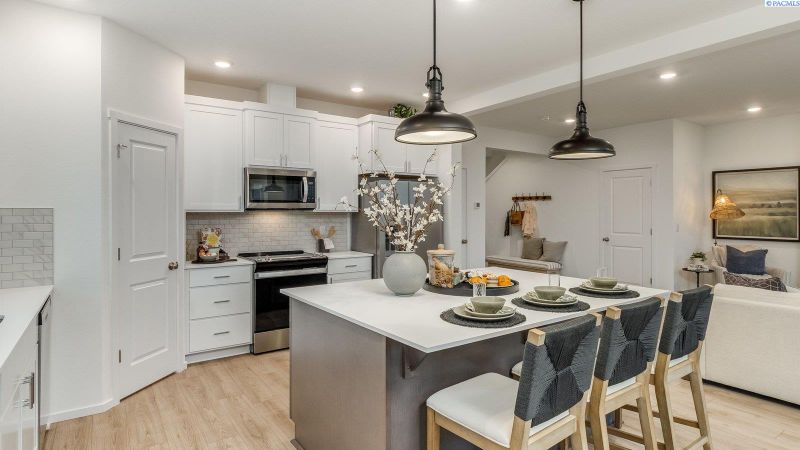 2281 Vido Ave, Richland, WA 99352
