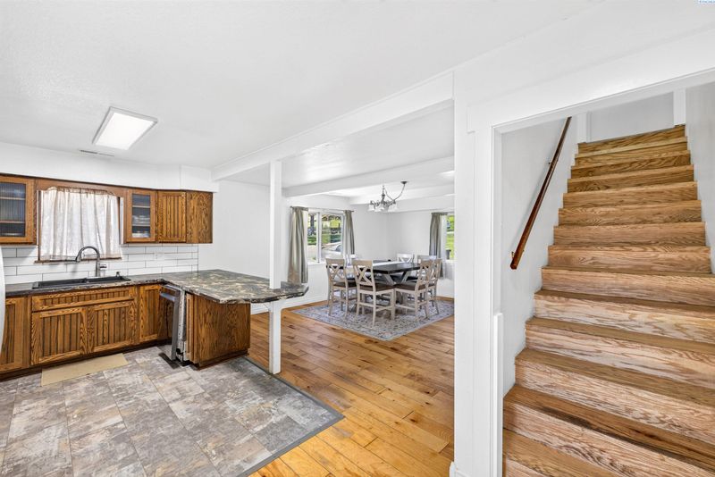 509 W Wagon Wheel Pr Nw, Benton City, WA 99320
