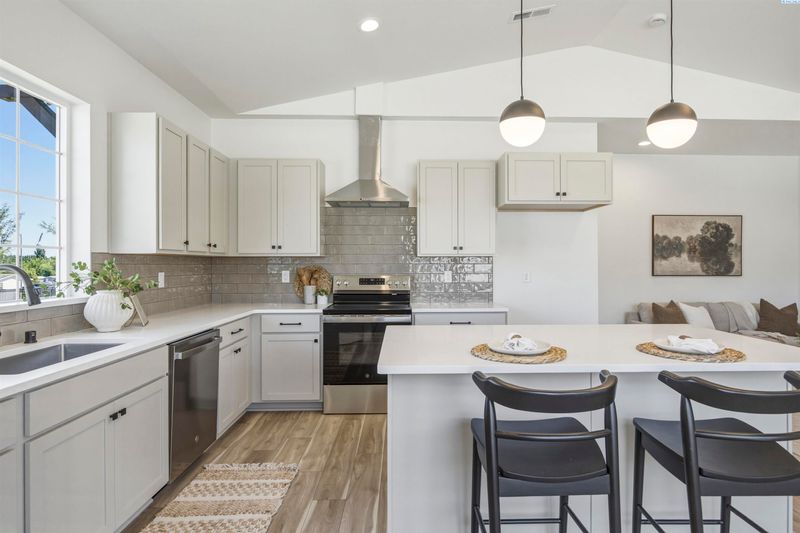 4506 Conifer St, West Richland, WA 99353