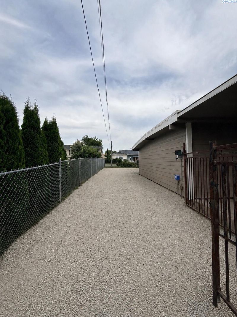 1312 S Hawthorne, Kennewick, WA 99337
