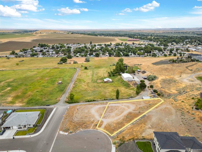 6574 Argos St, West Richland, WA 99353