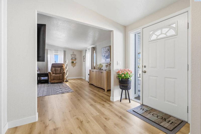 312 S Columbia Center Blvd #4 #4, Kennewick, WA 99336