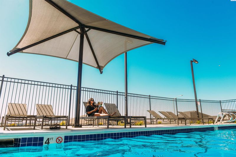 385 Sutton Pl, Richland, WA 99352