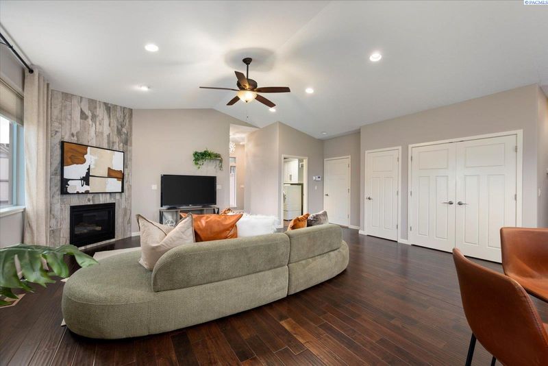 3121 W 30th Ave #G 101, Kennewick, WA 99337