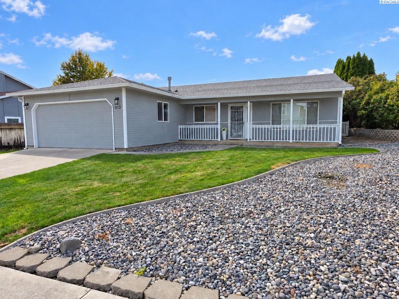 910 S Arthur, Kennewick, WA 99336