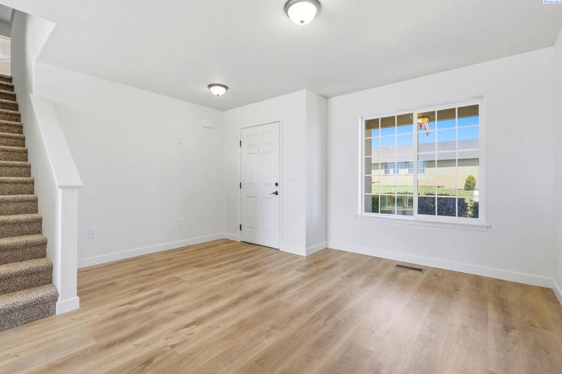 6008 Thistledown Dr, Pasco, WA 99301