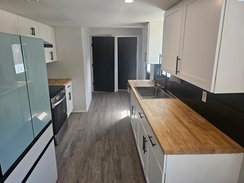 125 Walker Pl, Prosser, WA 99350