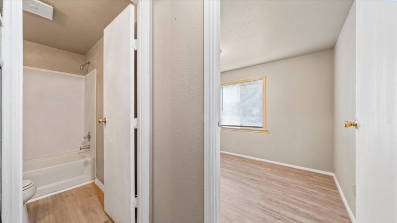 925 N Elm #42, Pasco, WA 99301