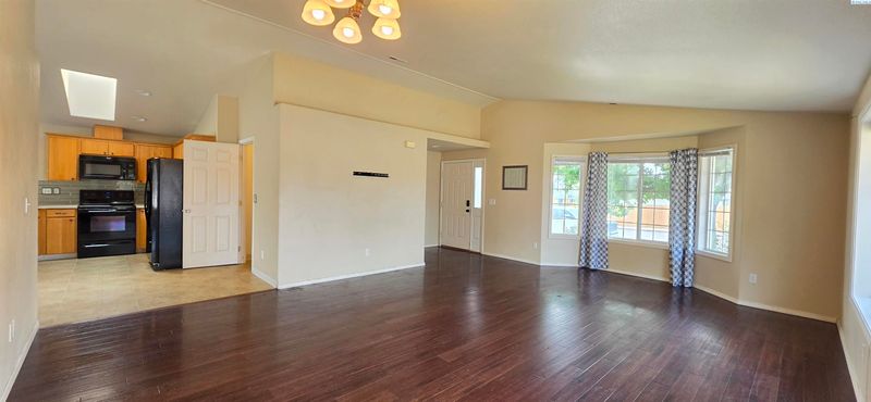 5519 Valdez Ln, Pasco, WA 99301