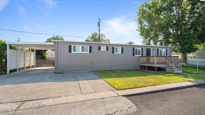 60 Argon Ln, Richland, WA 99354