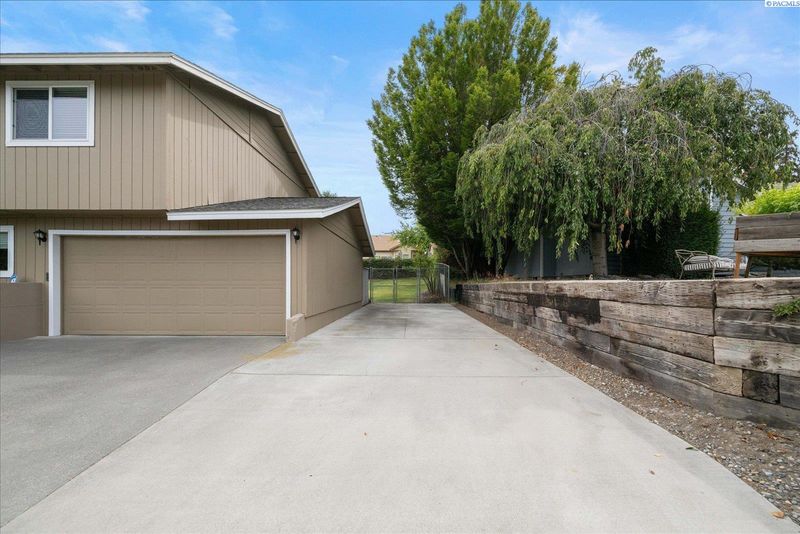 323 Tieton St, Richland, WA 99352