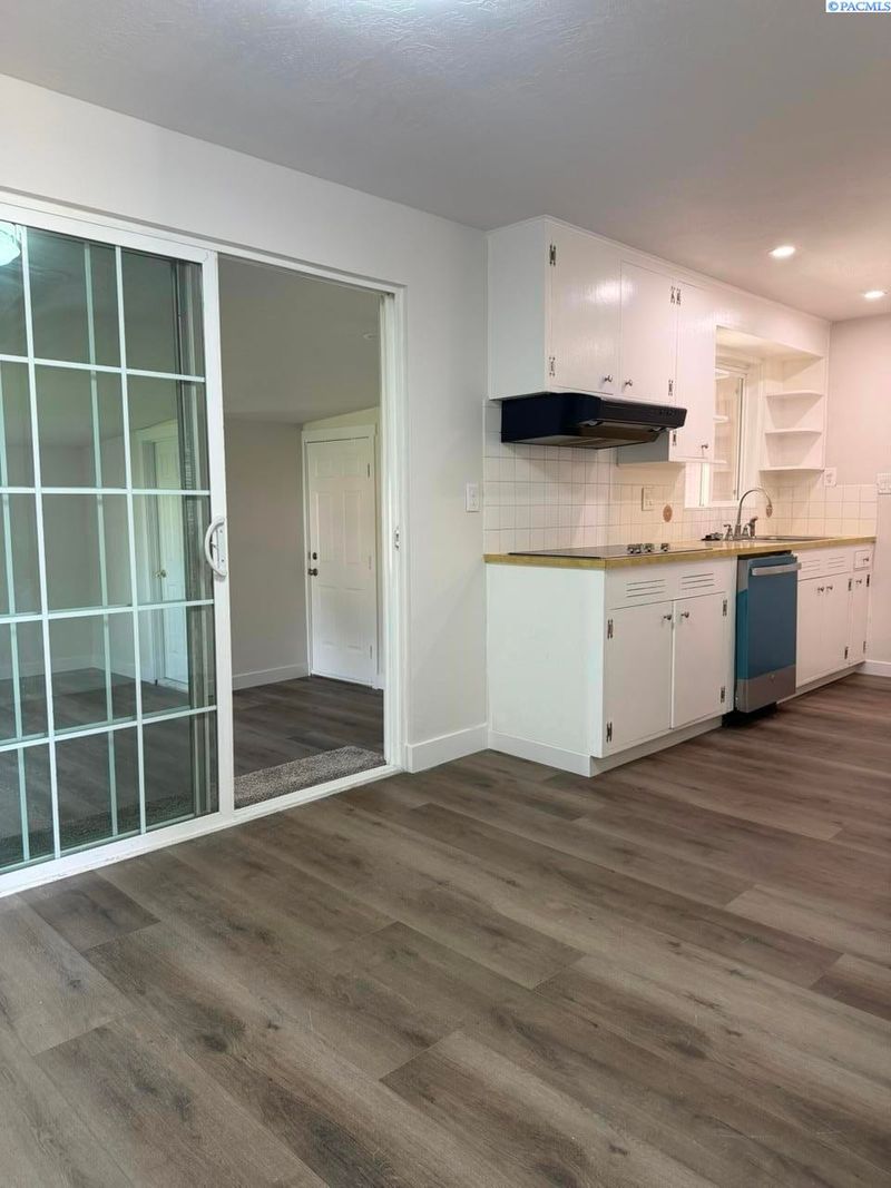 1723 W Marie, Pasco, WA 99301