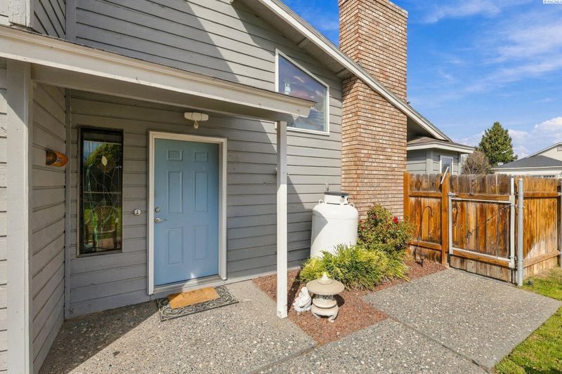 4214 Desert Pl, Pasco, WA 99301