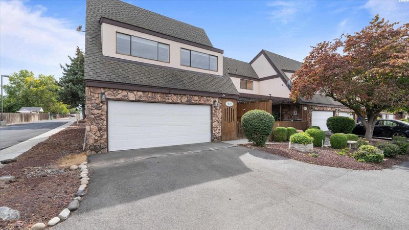 4214 W Klamath Ave #B1, Kennewick, WA 99336