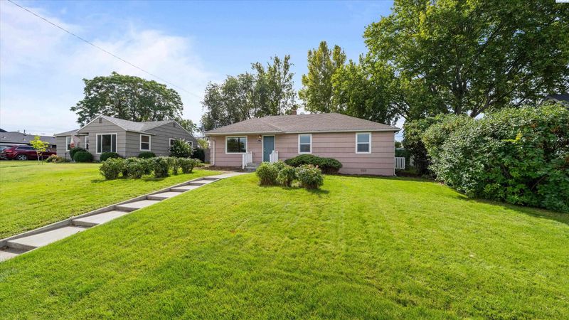 1821 Benson Ave, Prosser, WA 99350