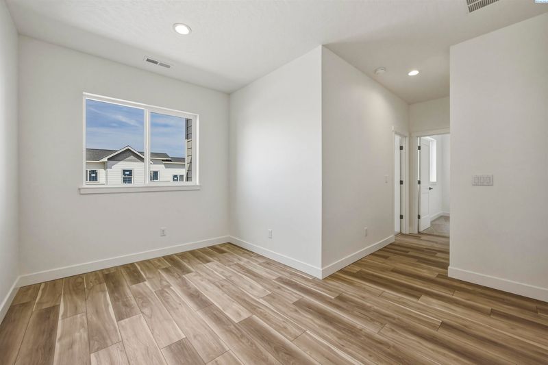 4425 Conifer St, West Richland, WA 99353