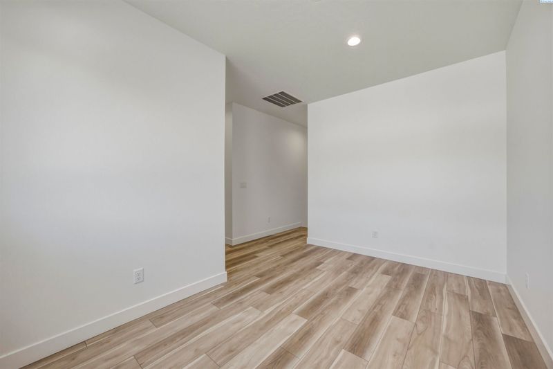 4425 Conifer St, West Richland, WA 99353