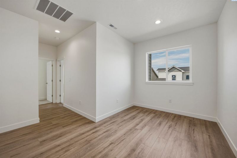4437 Conifer St, West Richland, WA 99353