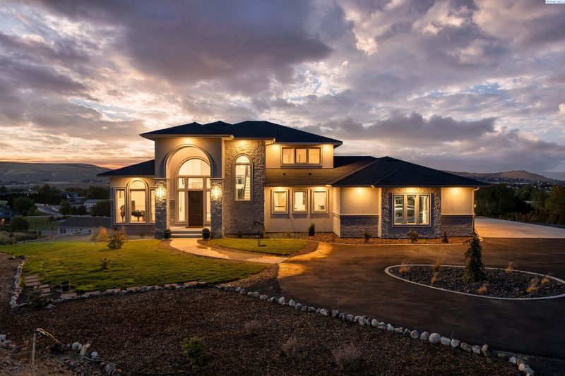 30442 S 984 Pr Se, Kennewick, WA 99338