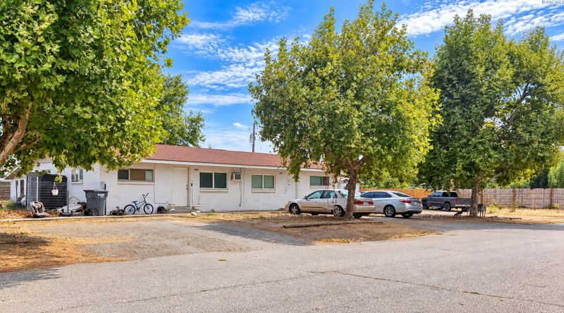 2013 Road 33, Pasco, WA 99301