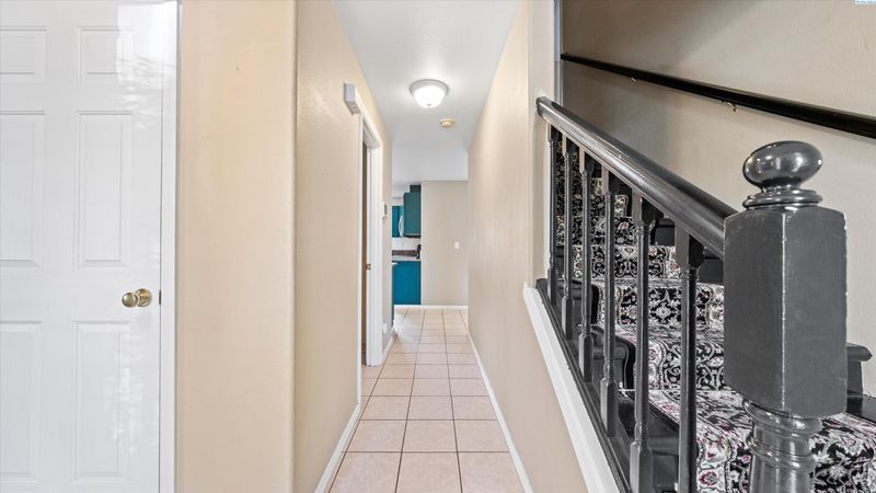 1615 W 24th Pl, Kennewick, WA 99337