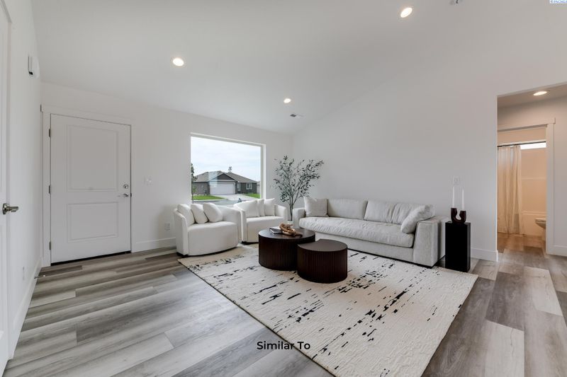 10116 Sunset Trl, Pasco, WA 99301