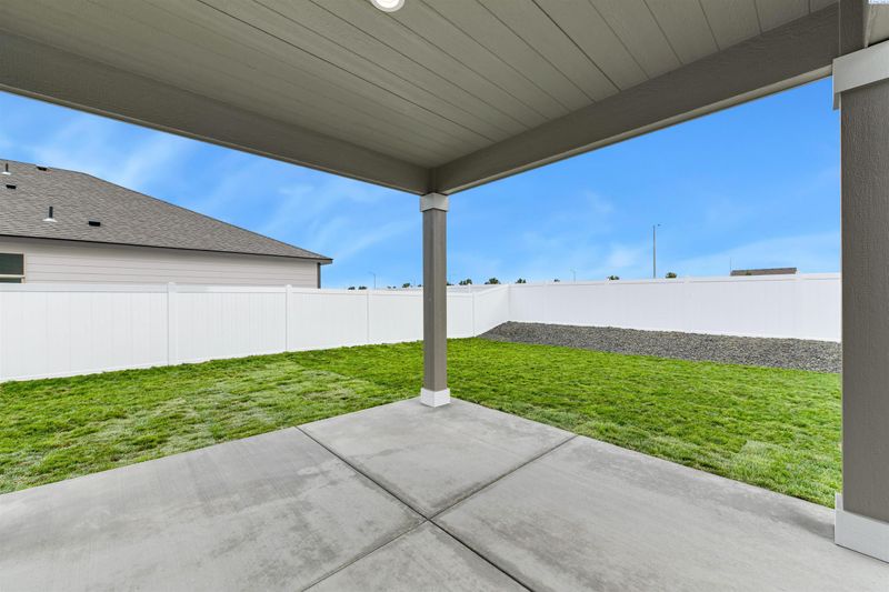 5904 Redtail Dr, Pasco, WA 99301