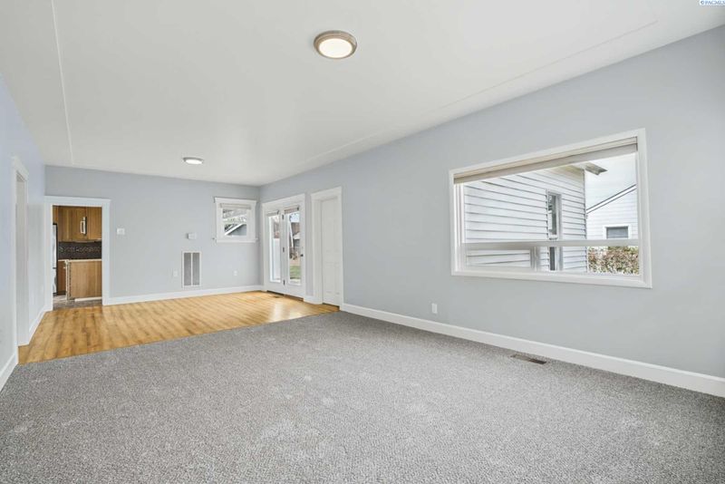 409 N Garfield St, Kennewick, WA 99336