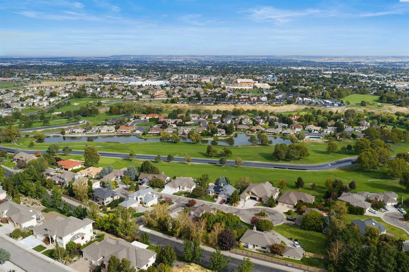 3902 W 43rd Ave, Kennewick, WA 99337