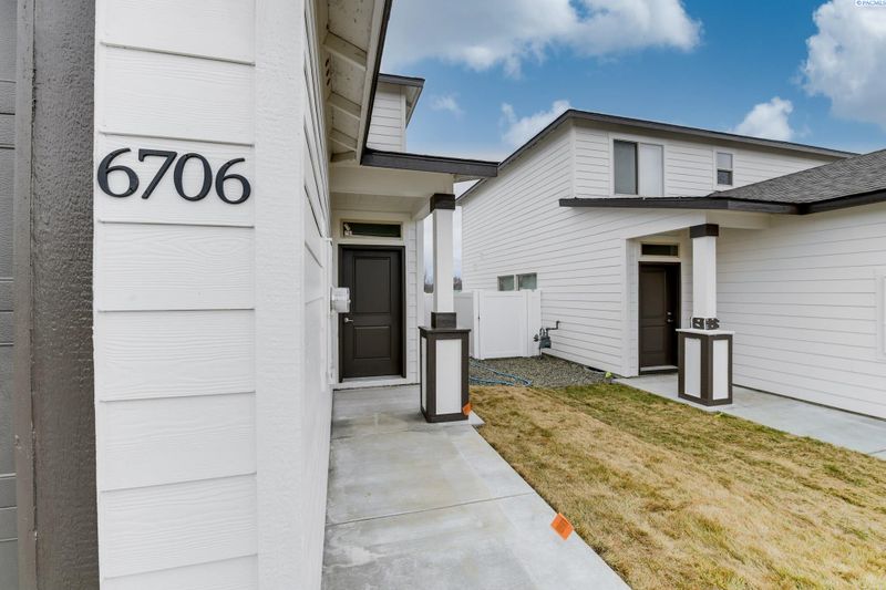 6706 Dradie Pl, Pasco, WA 99301