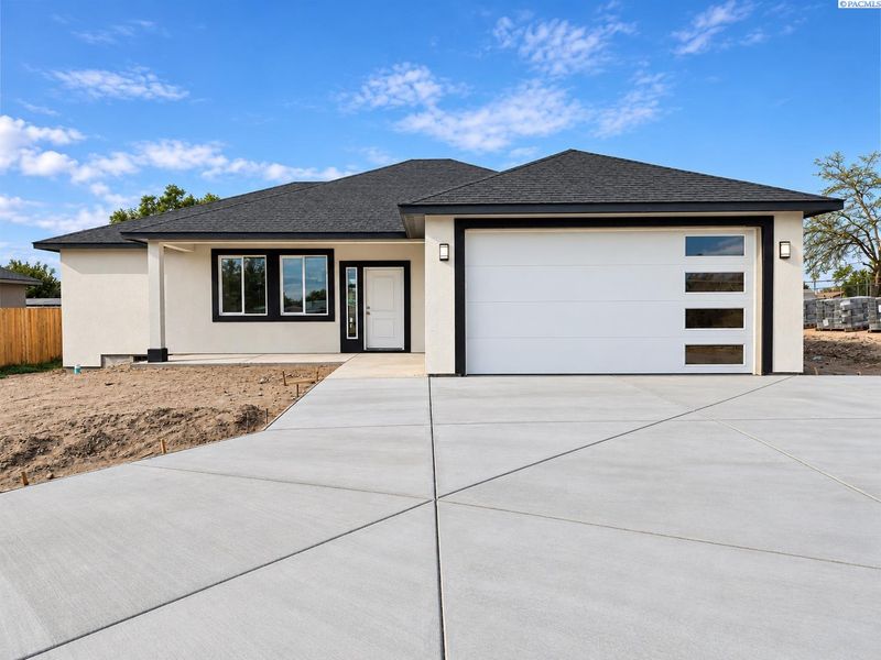 2134 S Elm Pl, Kennewick, WA 99337