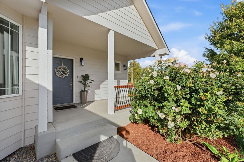 1210 Gage Blvd, Richland, WA 99352