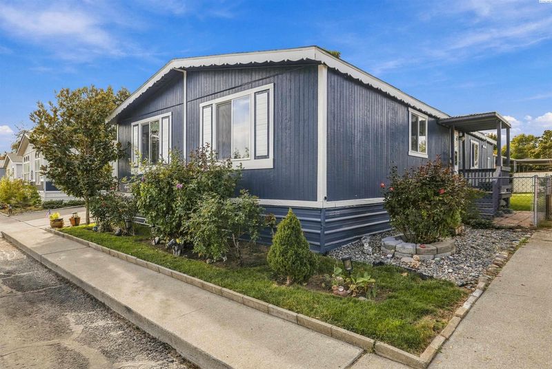 37 Mercury Dr, Richland, WA 98934