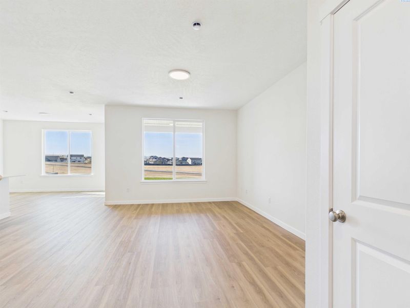 2951 Meadowlark Ave, Richland, WA 99353