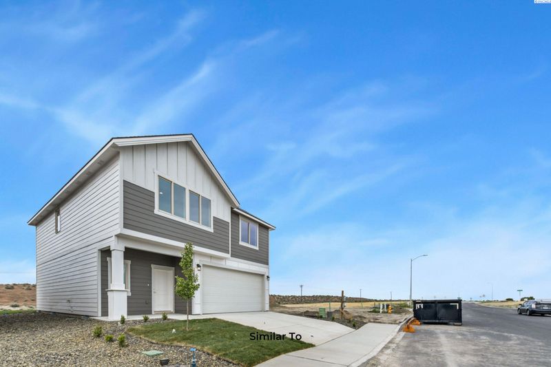 10394 W Clearwater Dr, Kennewick, WA 99336